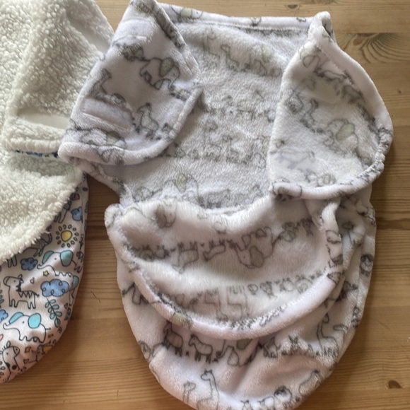 Petit L’Amour Swaddle Sack Plus Extra Sack - Picture 4 of 5